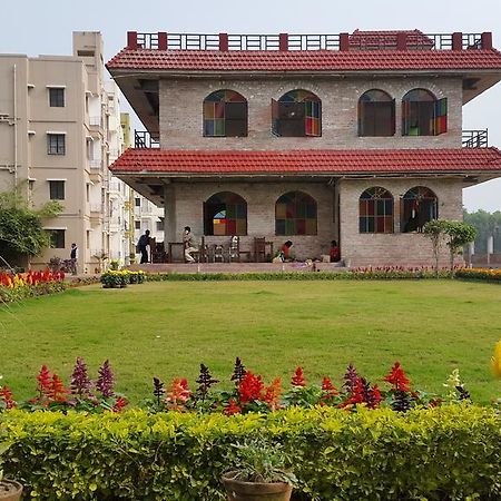 Panthashala Santiniketan Hotell Sri Niketan Eksteriør bilde