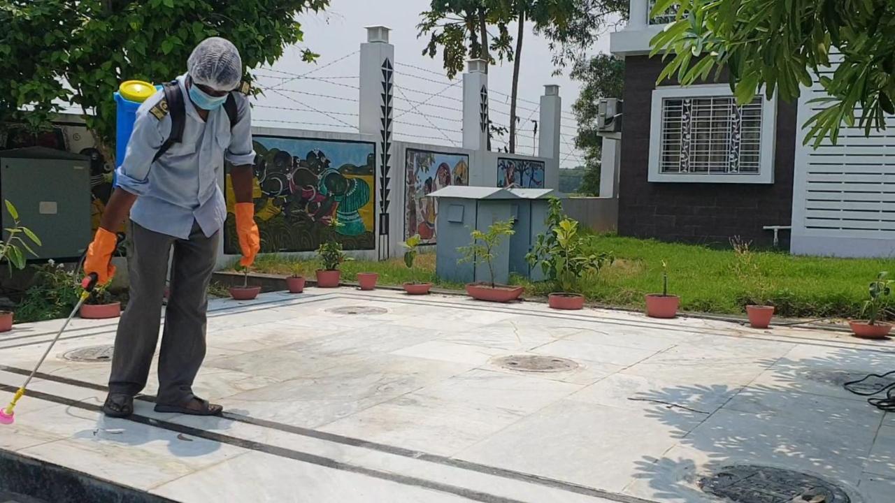 Panthashala Santiniketan Hotell Sri Niketan Eksteriør bilde