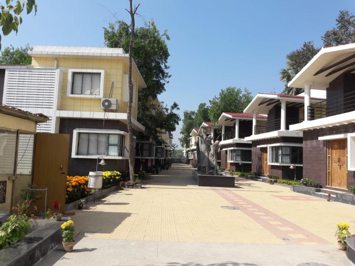 Panthashala Santiniketan Hotell Sri Niketan Eksteriør bilde