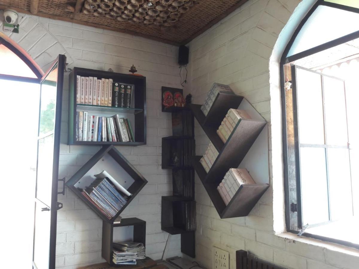 Panthashala Santiniketan Hotell Sri Niketan Eksteriør bilde