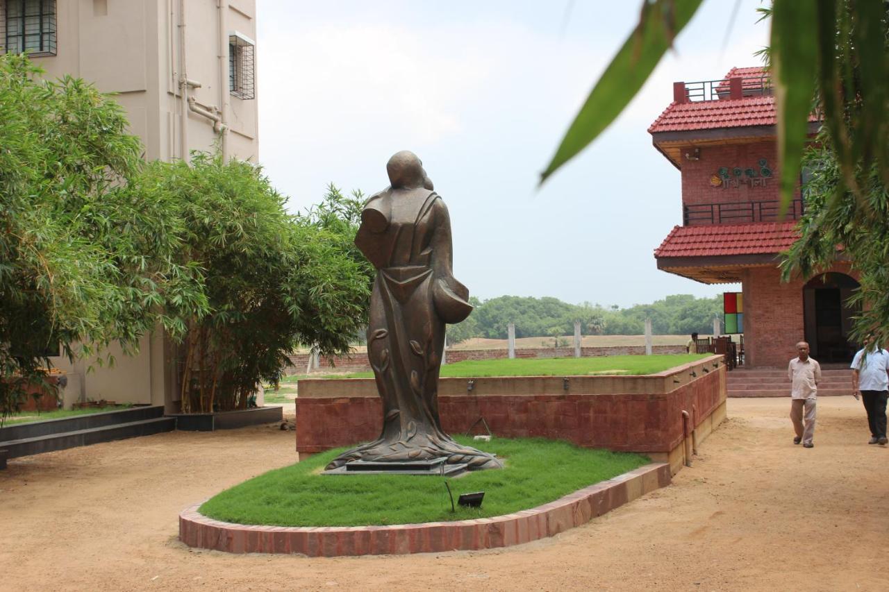 Panthashala Santiniketan Hotell Sri Niketan Eksteriør bilde