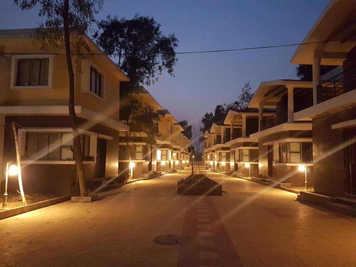 Panthashala Santiniketan Hotell Sri Niketan Eksteriør bilde