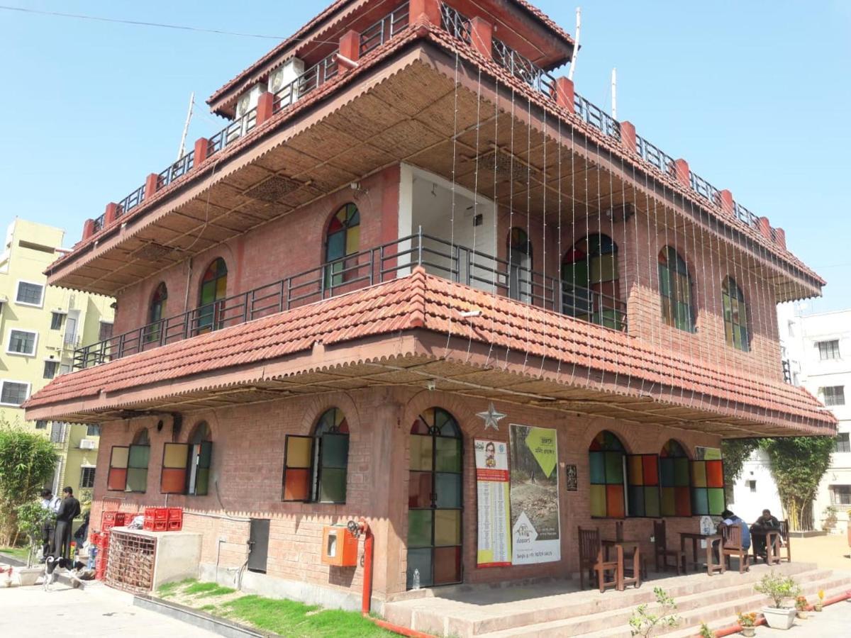Panthashala Santiniketan Hotell Sri Niketan Eksteriør bilde